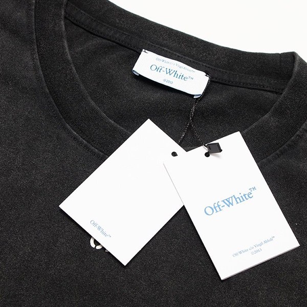 オフホワイト★2024SS★バックプリントTシャツ 偽物 OMAA120C